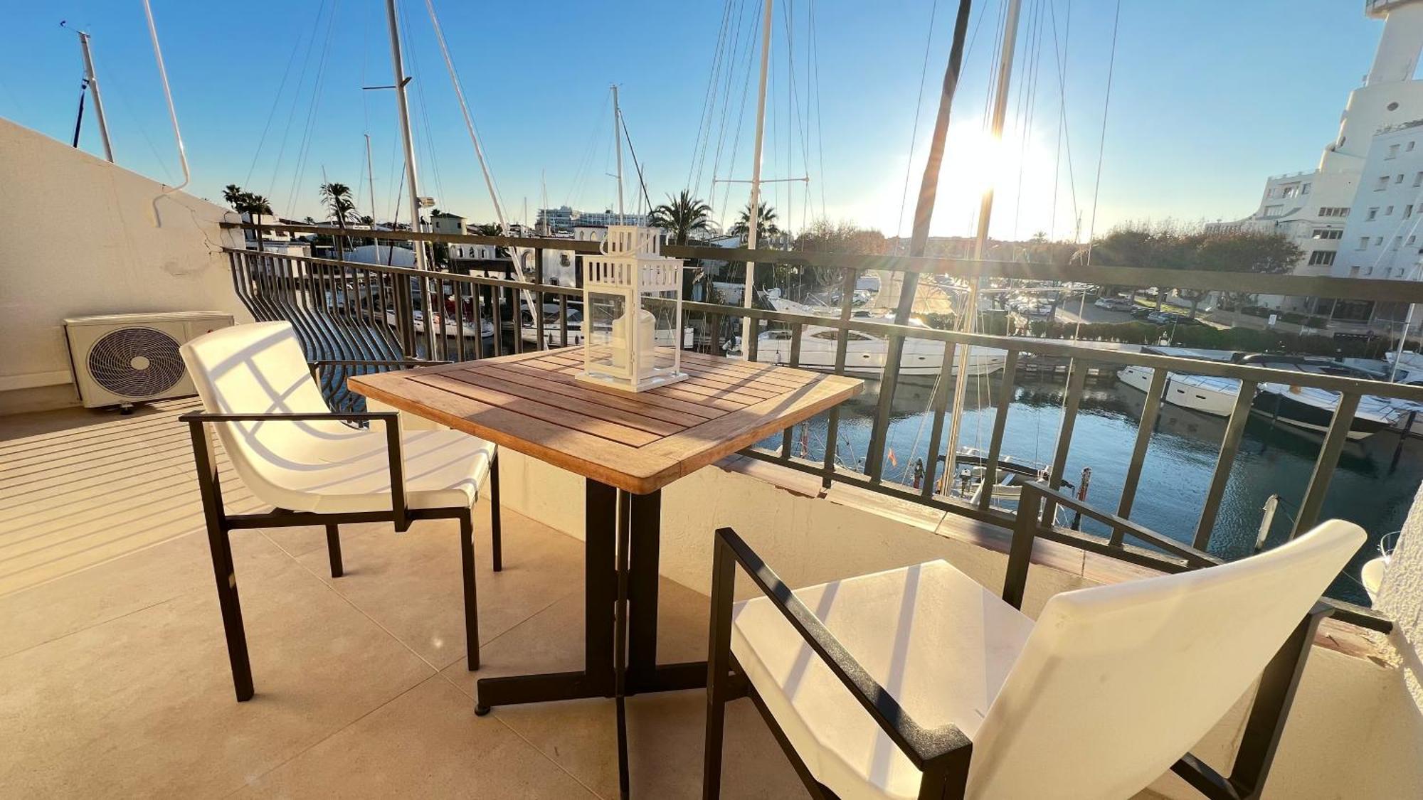 Estudio Frente Al Canal Con Terraza Empuriabrava Exteriör bild