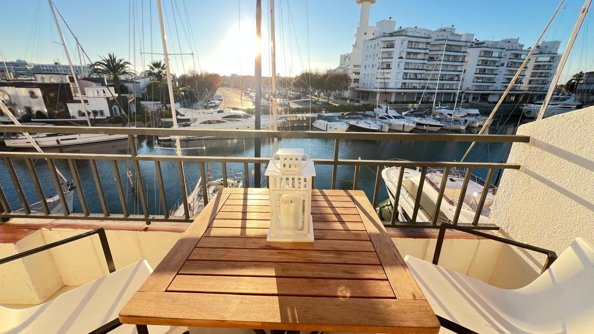 Estudio Frente Al Canal Con Terraza Empuriabrava Exteriör bild