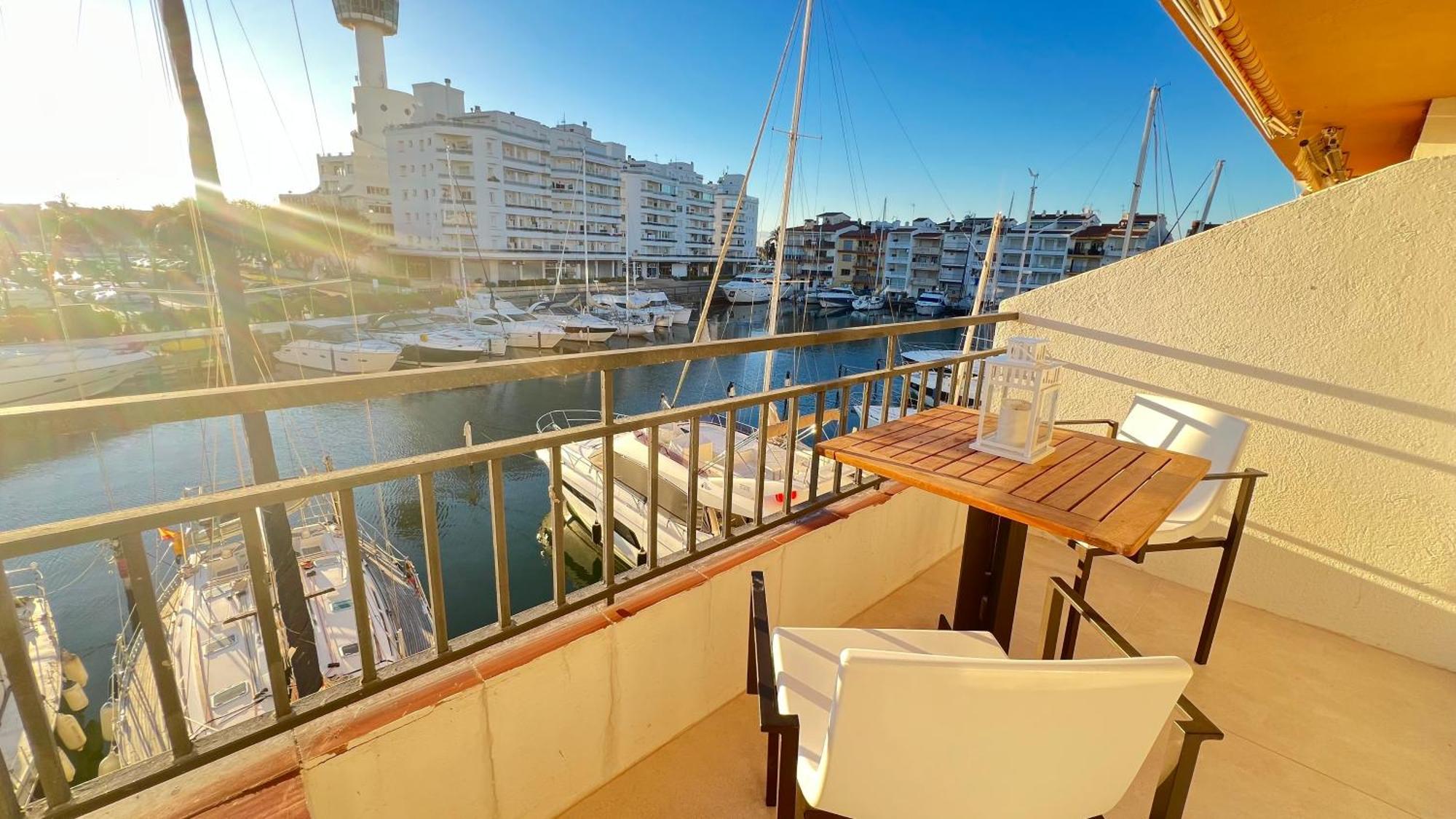 Estudio Frente Al Canal Con Terraza Empuriabrava Exteriör bild