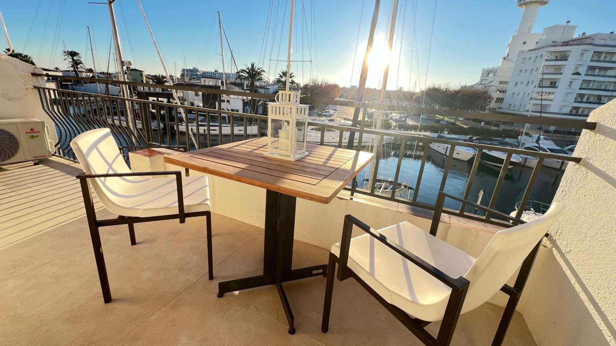 Estudio Frente Al Canal Con Terraza Empuriabrava Exteriör bild